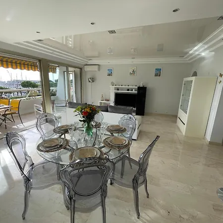 Bel Vue Sur La Marina Classe 3 Etoiles Appartement