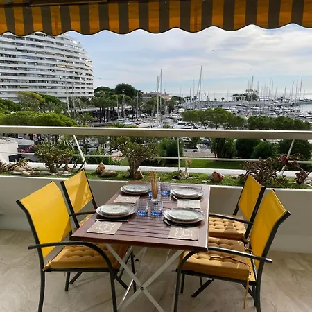 Appartement Bel Vue Sur La Marina Classe 3 Etoiles *