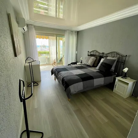 Bel Vue Sur La Marina Classe 3 Etoiles